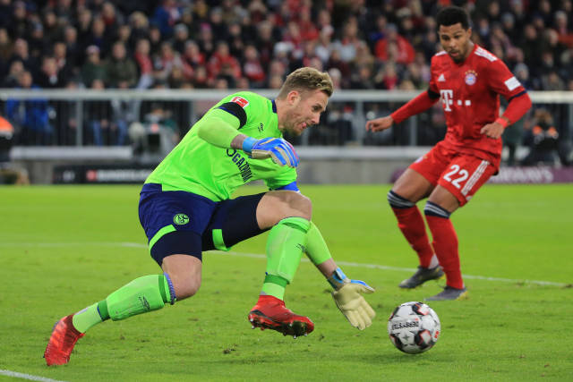 以某国际足 以某国际足